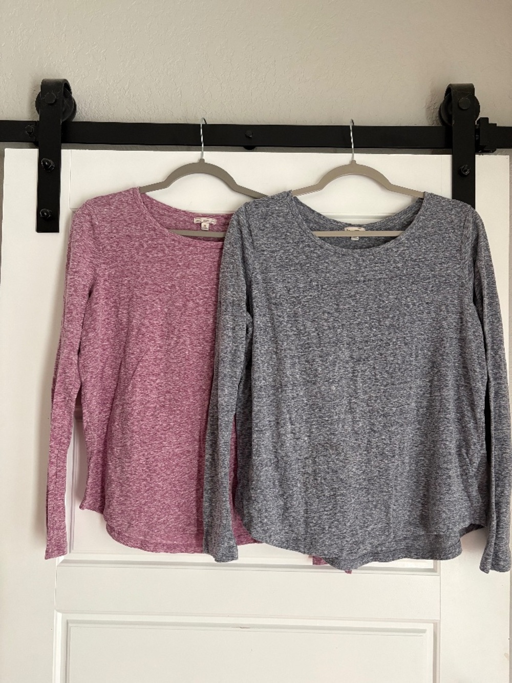 Bundle of 2 Long Sleeve Gap Shirts